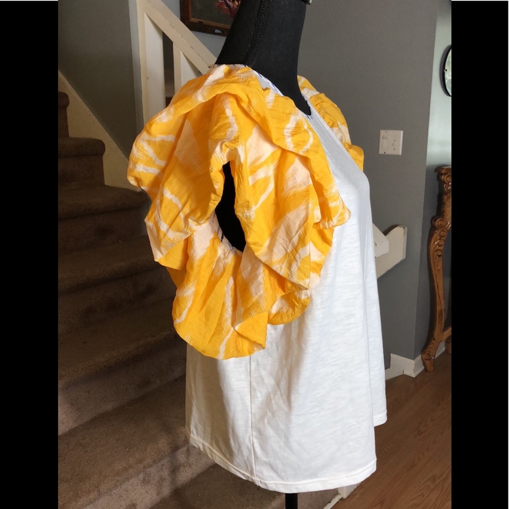 White Top Yellow and White Puffy Ruffle Sleeves Boutique - Picture 4 of 6